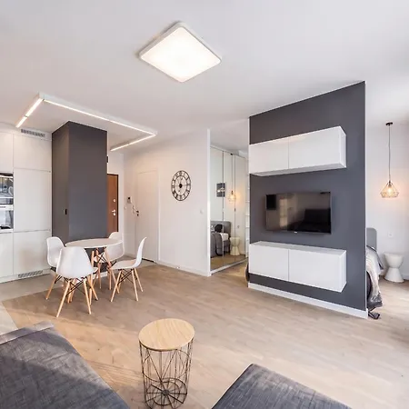 Apartment Exclusive On Kasprzaka Street - Wola Warsaw