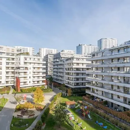 Exclusive On Kasprzaka Street - Wola Apartment Warsaw